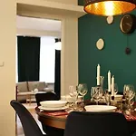 公寓 Stylish 3bd Riverfront 布拉格