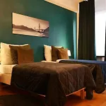 Stylish 3bd Riverfront 公寓 布拉格