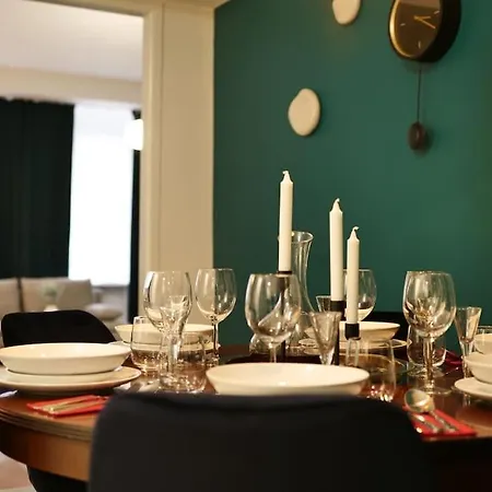 Apartment Stylish 3bd Riverfront