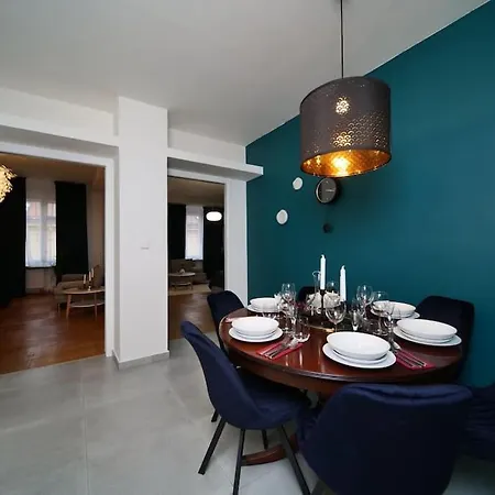 Apartment Stylish 3bd Riverfront
