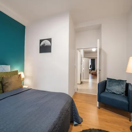 Stylish 3bd Riverfront Διαμέρισμα