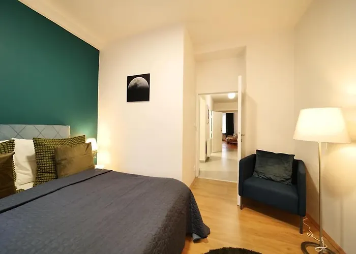 Stylish 3bd Riverfront 아파트