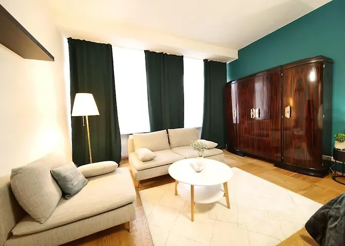 Stylish 3bd Riverfront * Praga